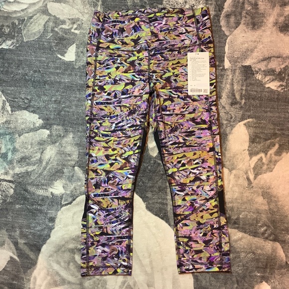 NWT Lululemon Pace Rival High-Rise Crop 22" *SeaWheeze - Picture 3 of 7